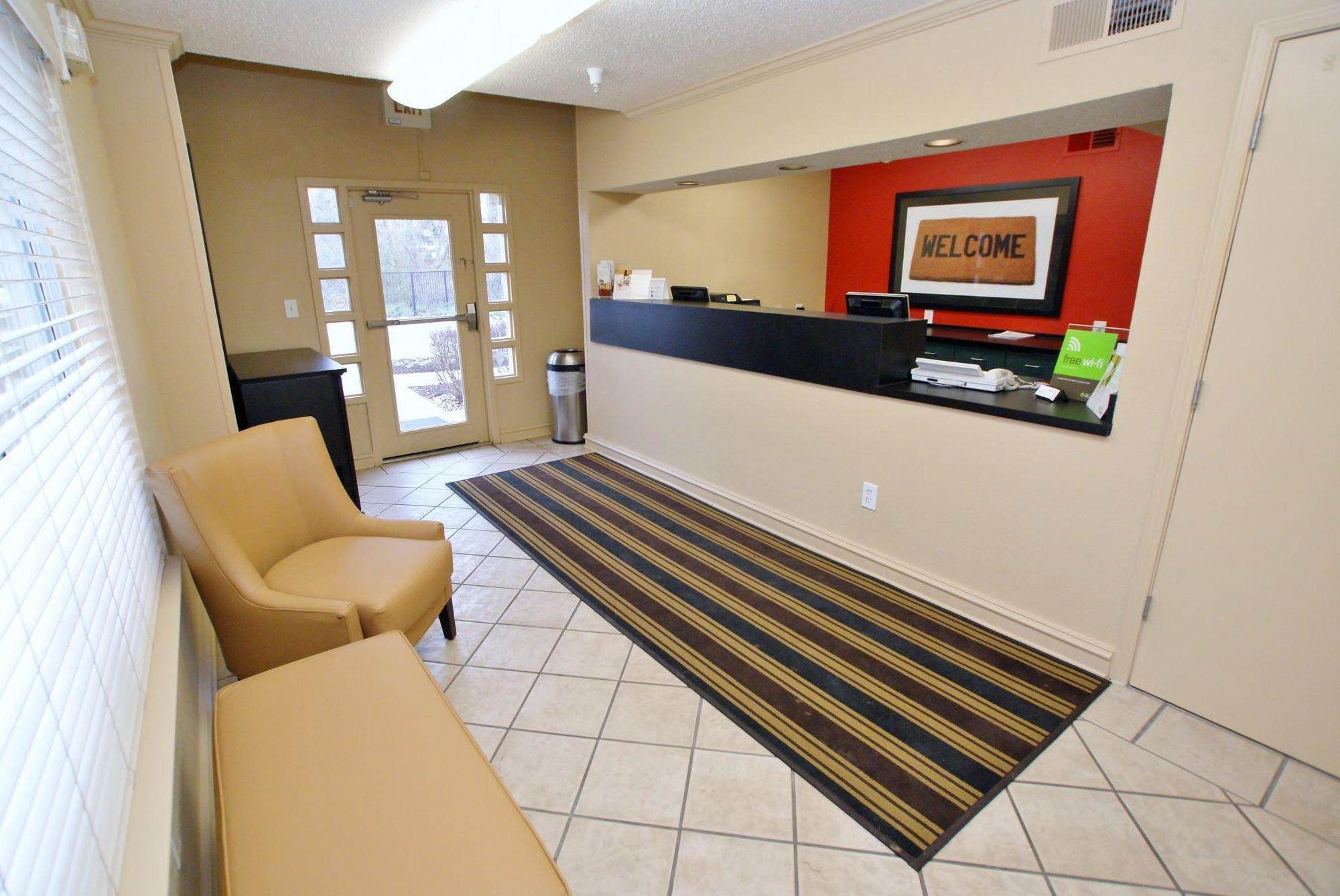 Suburban Studios Raleigh - Crabtree Valley Bagian luar foto