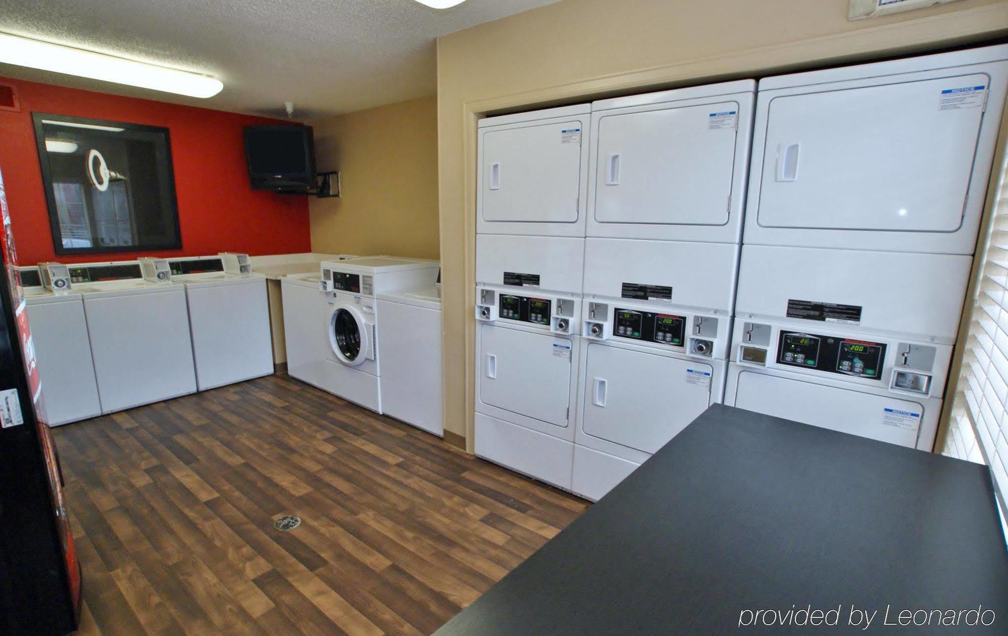 Suburban Studios Raleigh - Crabtree Valley Bagian luar foto